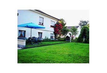 Salon de jardin barbecue