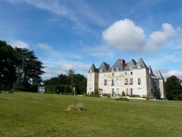Photo Chambre d'hte et Gte Dang saint romain Chateau de piolant